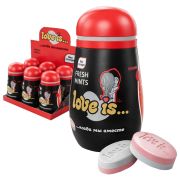 Освежающее драже Love is... со вкусом клубники, в пластиковой упаковке 45г